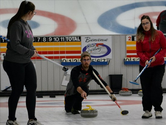 Une saison prometteuse pour les clubs de curling de Saint-Félicien et de Roberval 