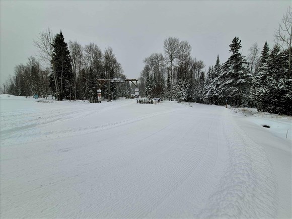 Ouvertures hâtives dans les centres de ski de la région 
