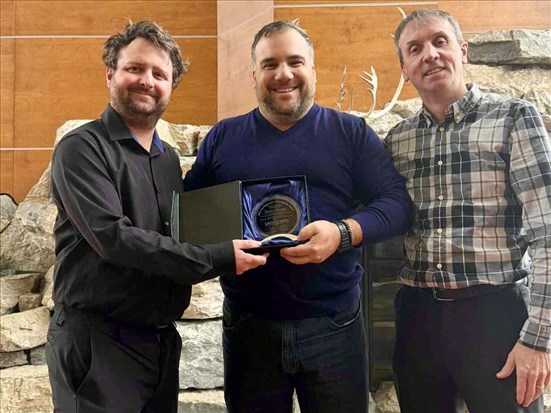 Yannick Bouchard lauréat du prix d’excellence Professionnel de l'année