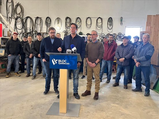 Les candidats du Bloc chez les agriculteurs à Saint-Prime