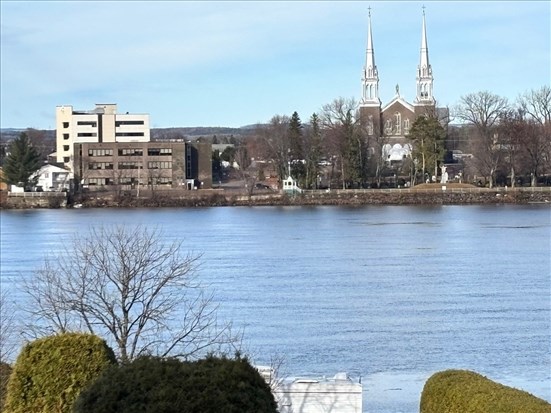 La rivière Ashuapmushuan se libère de ses glaces