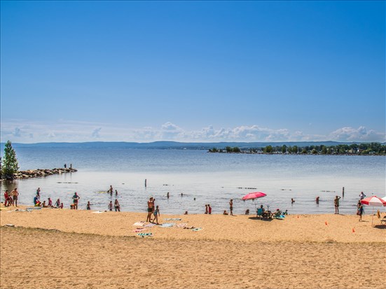Fermeture temporaire de la plage de la Pointe-Scott à Roberval