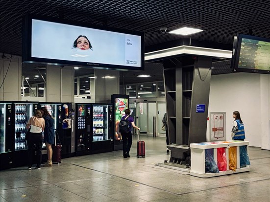 Invitée à des expositions prestigieuses