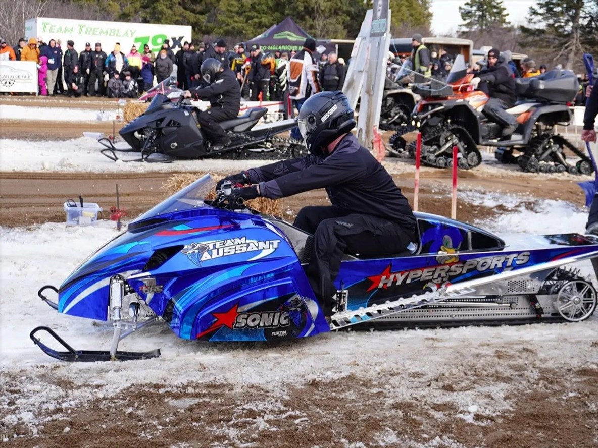 Le Festival de la gourgane organise une course d’accélération de motoneige