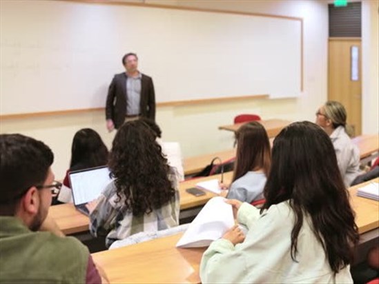 Taux de réussite en français en baisse dans les cégeps au Québec 