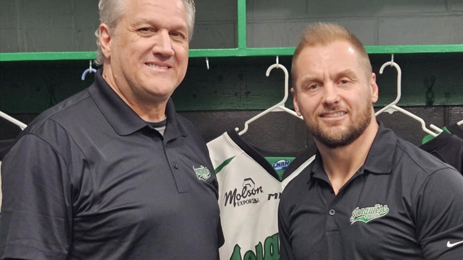 Entraîneur congédié puis réembauché pour terminer la saison