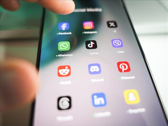 Qlub veut inciter Québec à quitter les médias sociaux étrangers