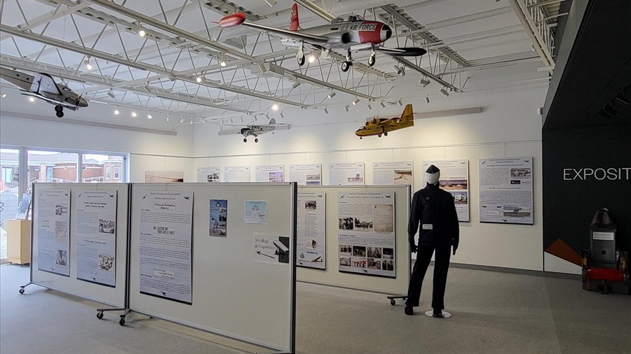 L’aviation à l’honneur à la bibliothèque de Roberval
