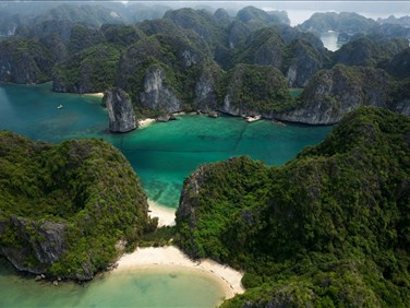 De la baie d'Halong à Angkor, un voyage mythique au cœur du Vietnam et du Cambodge