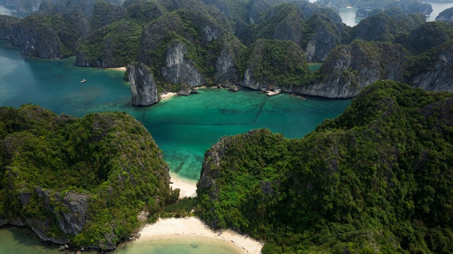 De la baie d'Halong à Angkor, un voyage mythique au cœur du Vietnam et du Cambodge