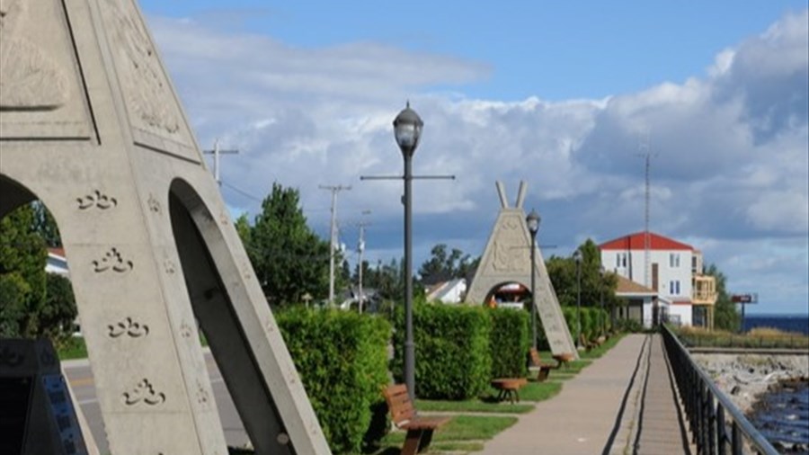 Le ministre Ian Lafrenière a présenté les avancées à Mashteuiatsh