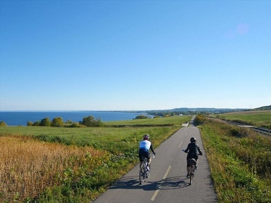 La Véloroute des Bleuets rouvre pour la saison estivale