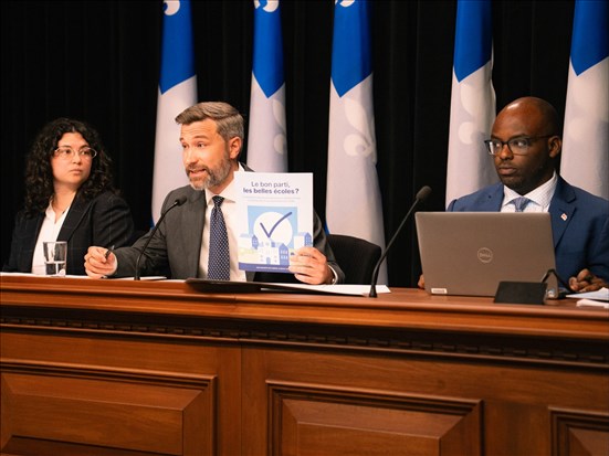 Inégalité des investissements scolaires? QS soulève des doutes