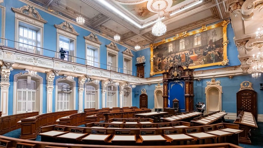 Fin des travaux majeurs au Salon Bleu de l’Assemblée nationale