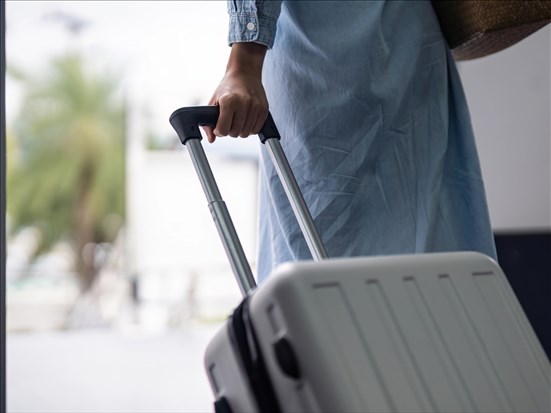 Le budget vacances des Québécois stagne sous le poids du coût de la vie