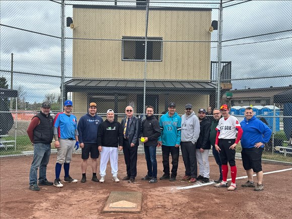 Le terrain de baseball inauguré après d’importants travaux