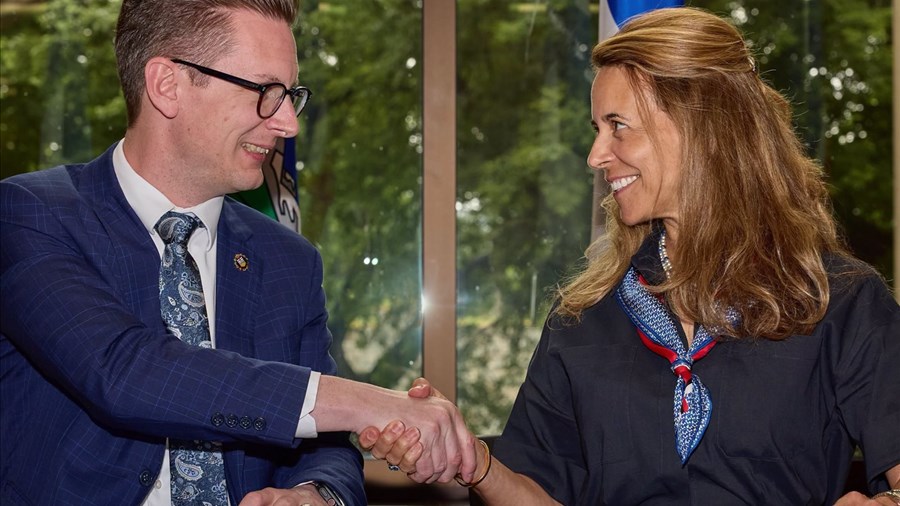 Le Québec et l’Alberta signent une entente de coopération