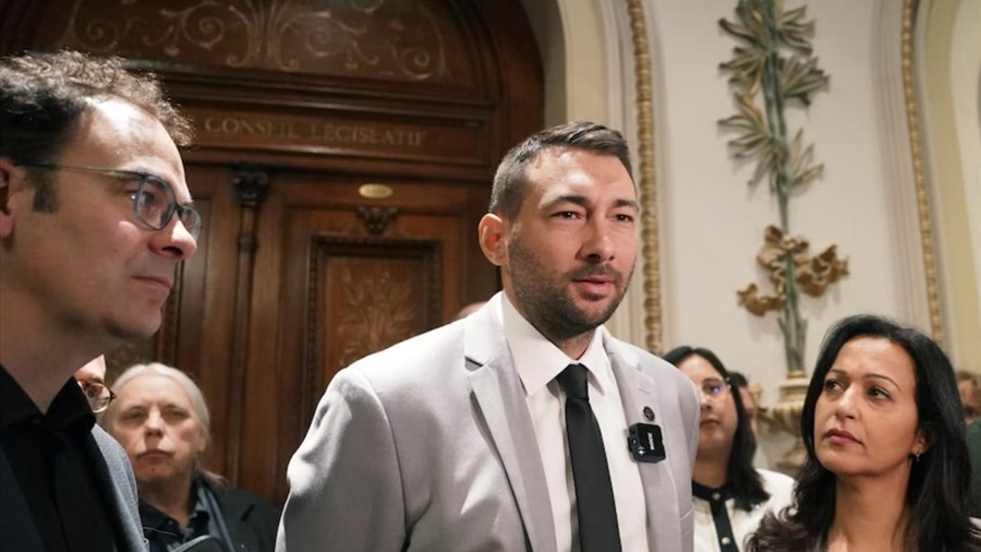 Québec solidaire veut encadrer davantage les fouilles à nue à la DPJ