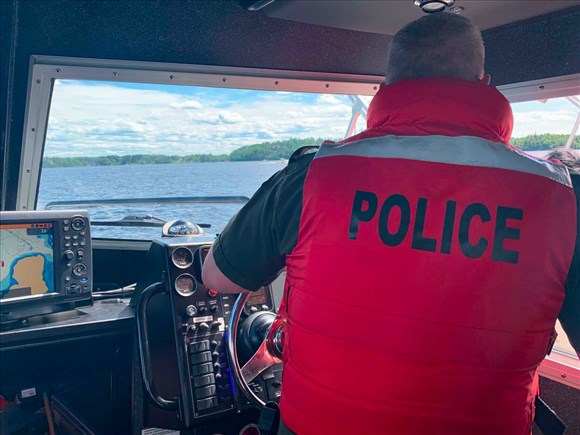 Un paddleboardeur recherché sur le lac Saint-Jean retrouvé sans vie