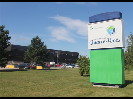 La Polyvalente des Quatre-Vents et la Coop fermées pour une durée indéterminée
